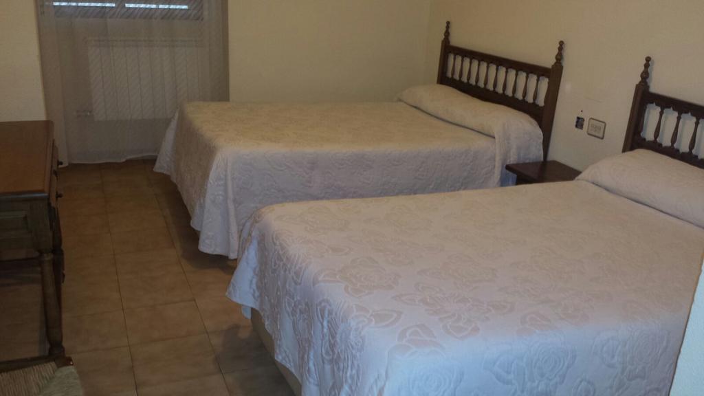 Hostal Botafumeiro Mota del Marqués 外观 照片