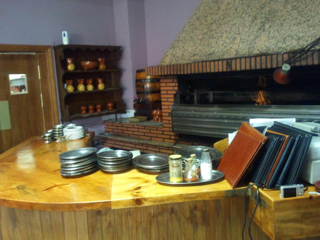 Hostal Botafumeiro Mota del Marqués 外观 照片