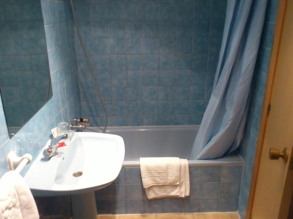 Hostal Botafumeiro Mota del Marqués 外观 照片