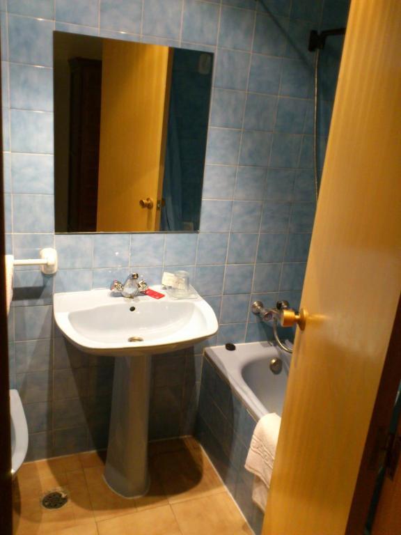 Hostal Botafumeiro Mota del Marqués 外观 照片