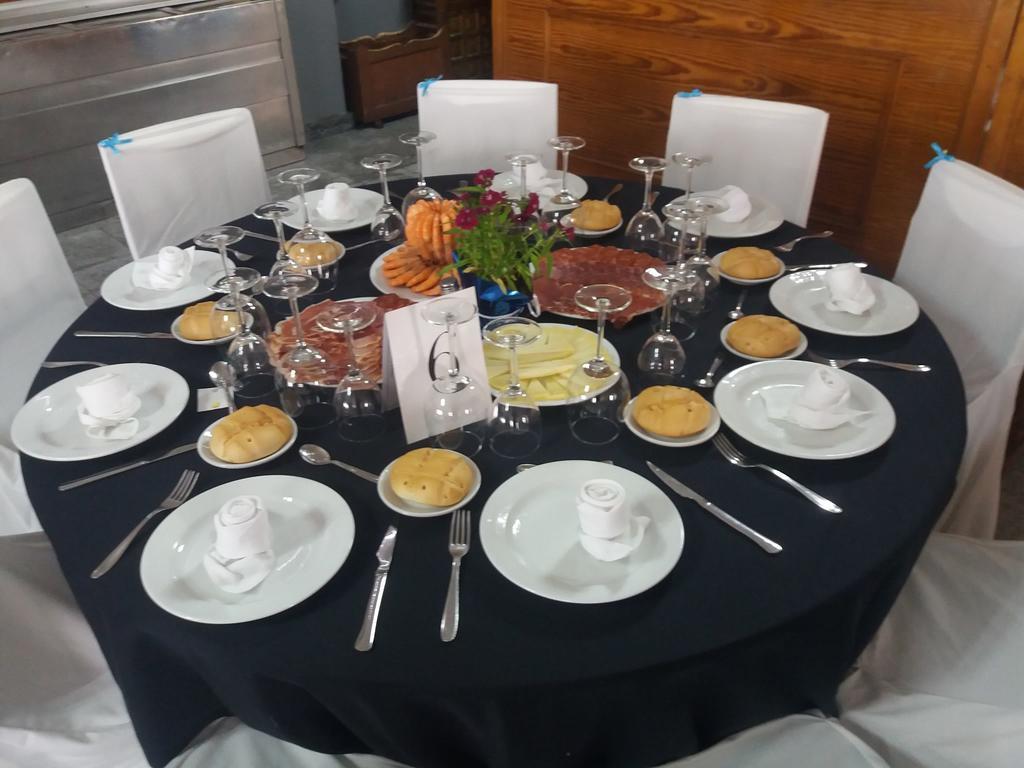 Hostal Botafumeiro Mota del Marqués 外观 照片