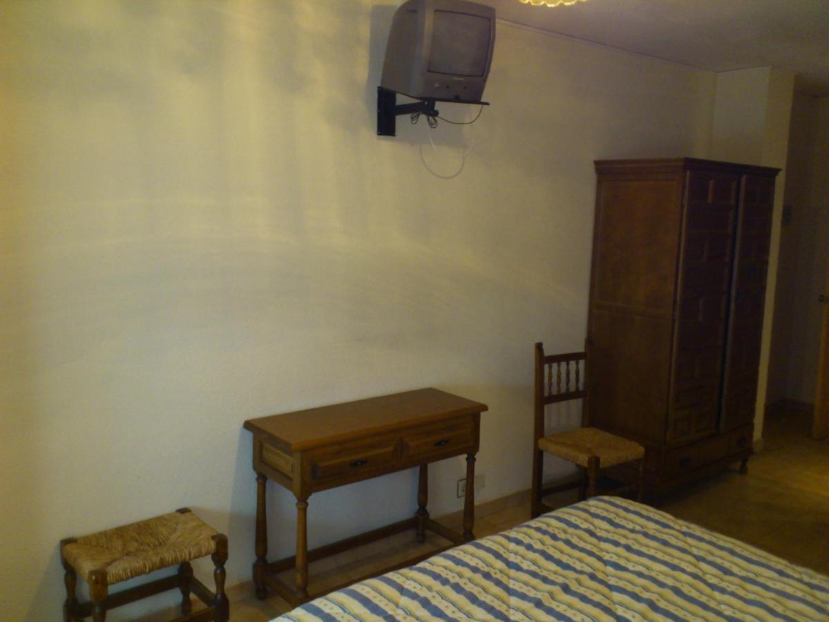 Hostal Botafumeiro Mota del Marqués 外观 照片
